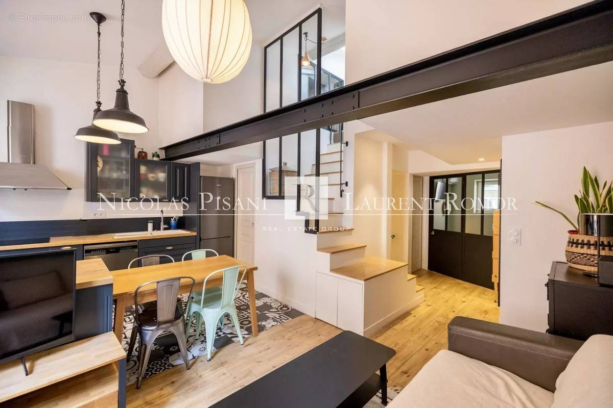 Appartement à VILLEFRANCHE-SUR-MER