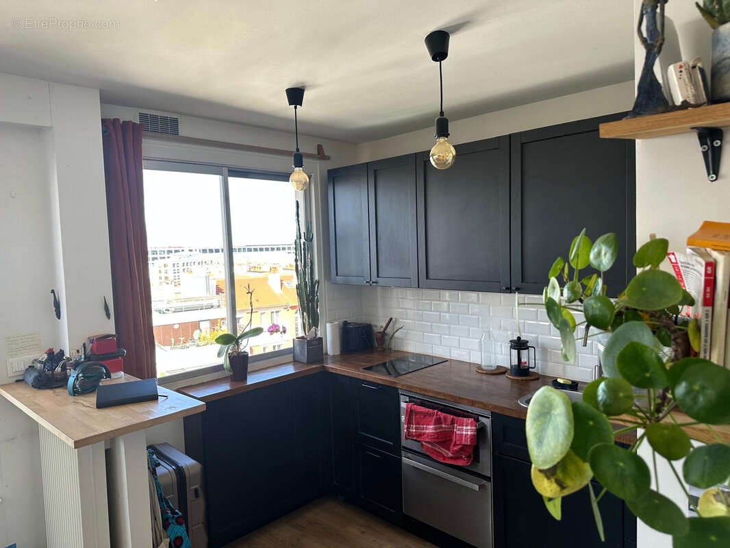 Appartement à PARIS-18E