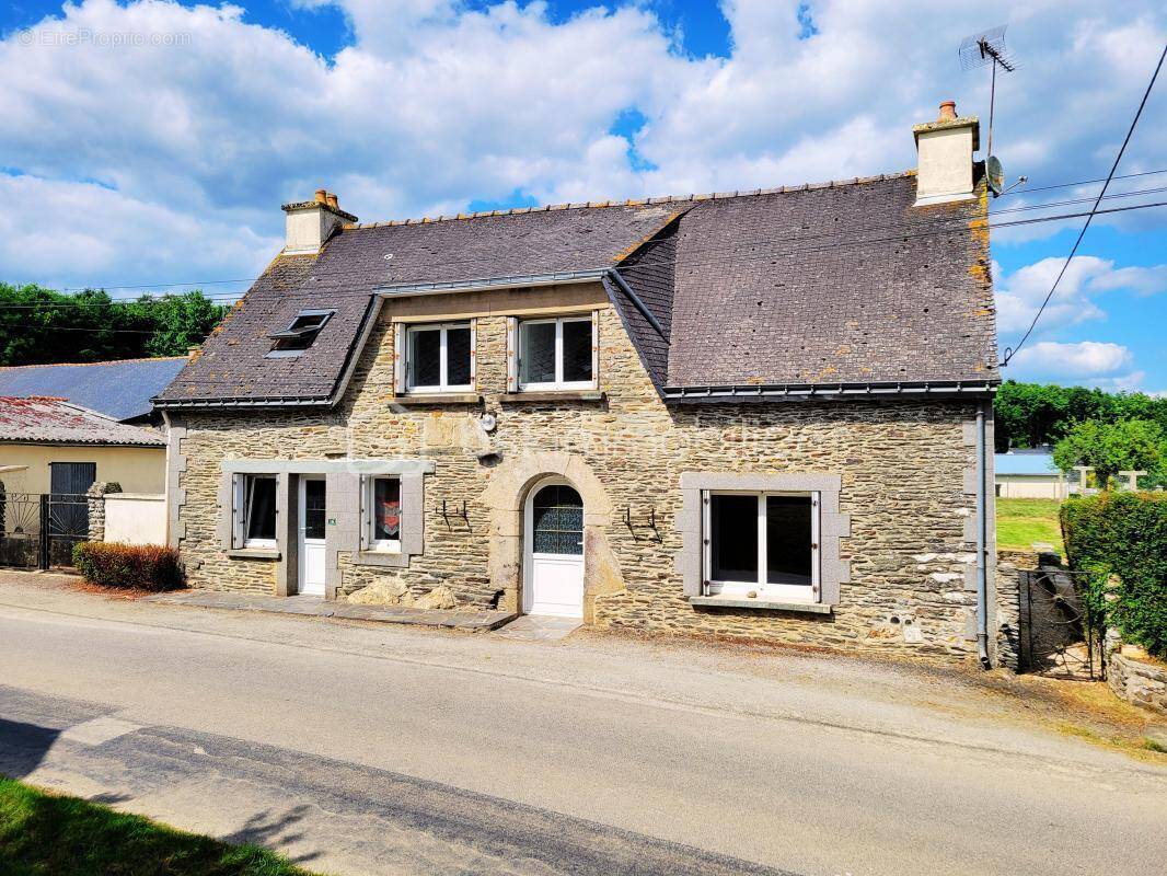 Maison à PLUMIEUX