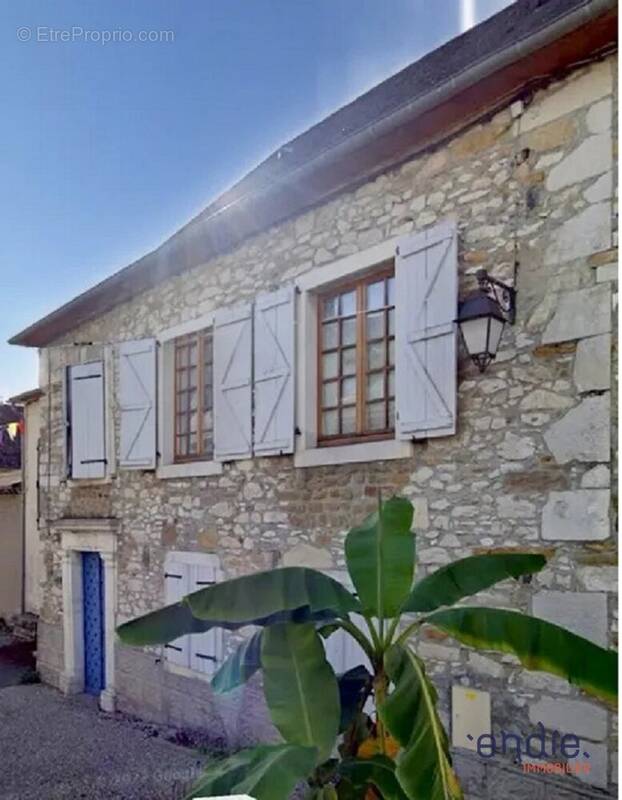 Maison à LASSEUBE