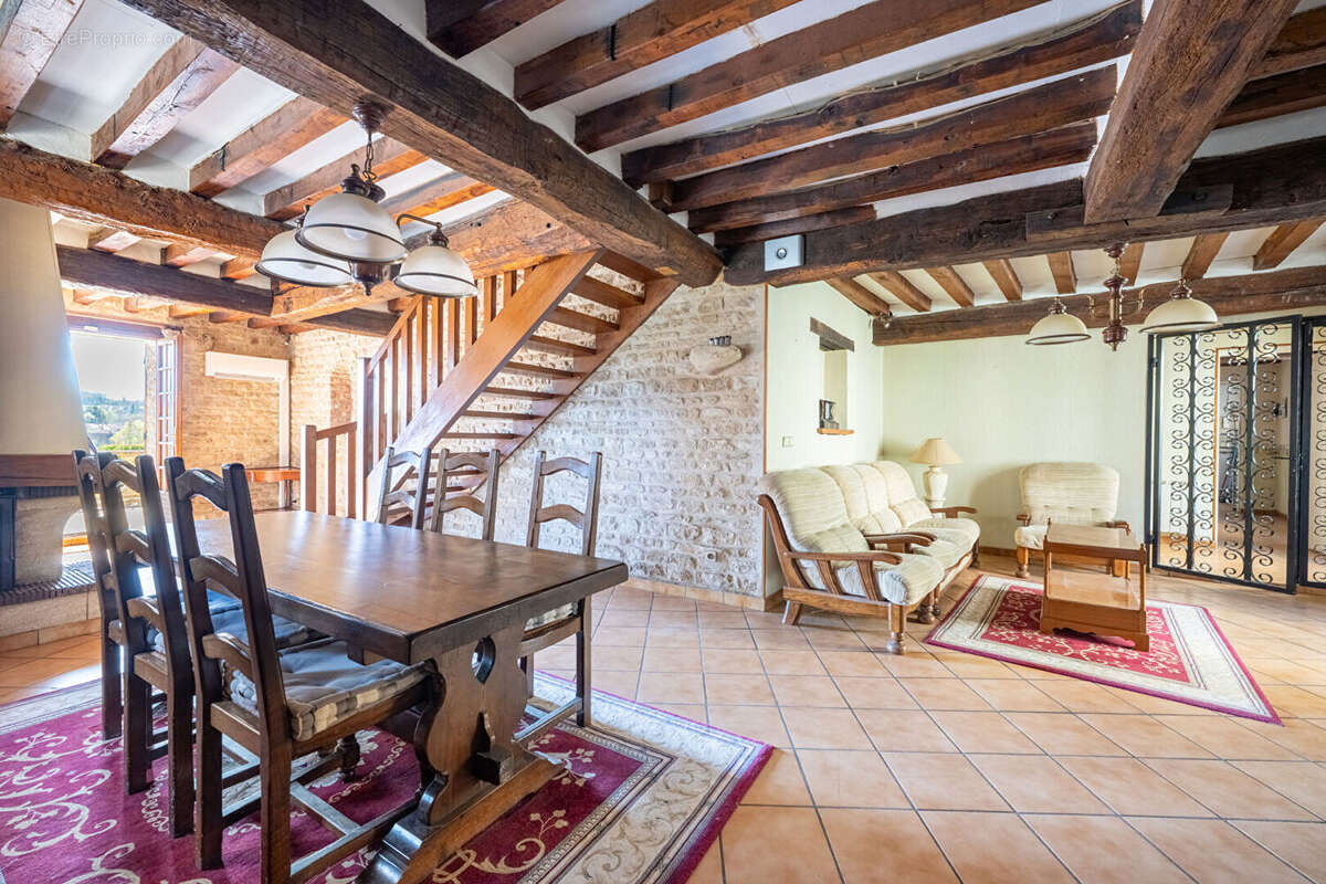 Maison à MAGNY-EN-VEXIN
