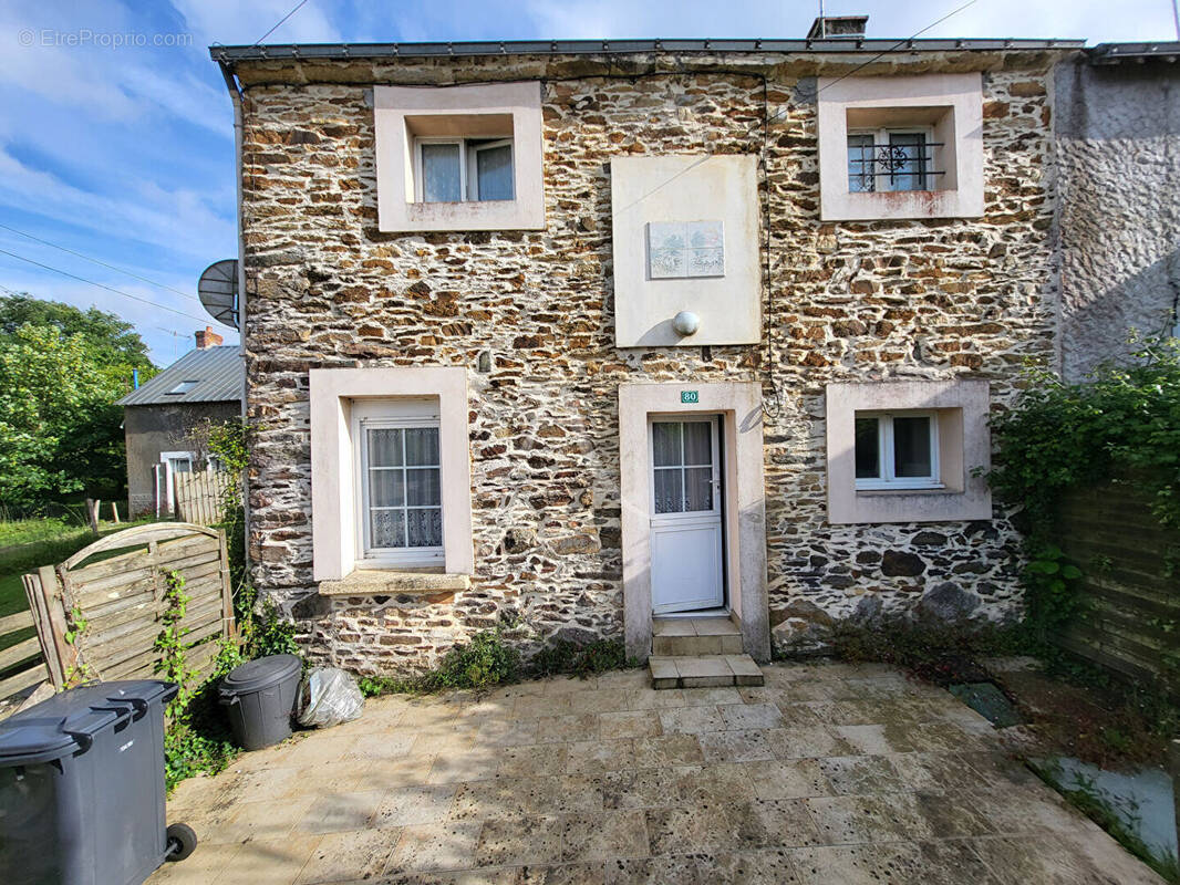 Maison à SEVERAC