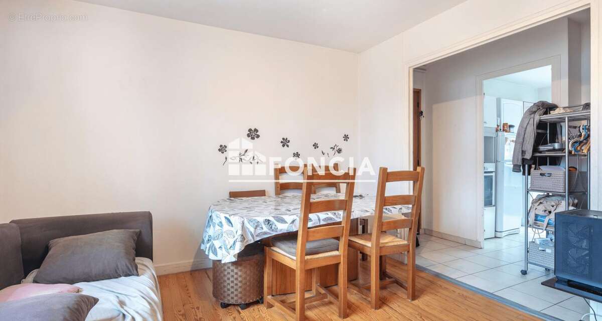 Appartement à SEYSSINET-PARISET