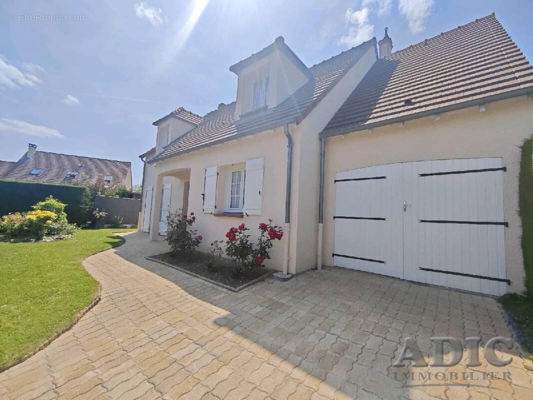 Maison à OTHIS