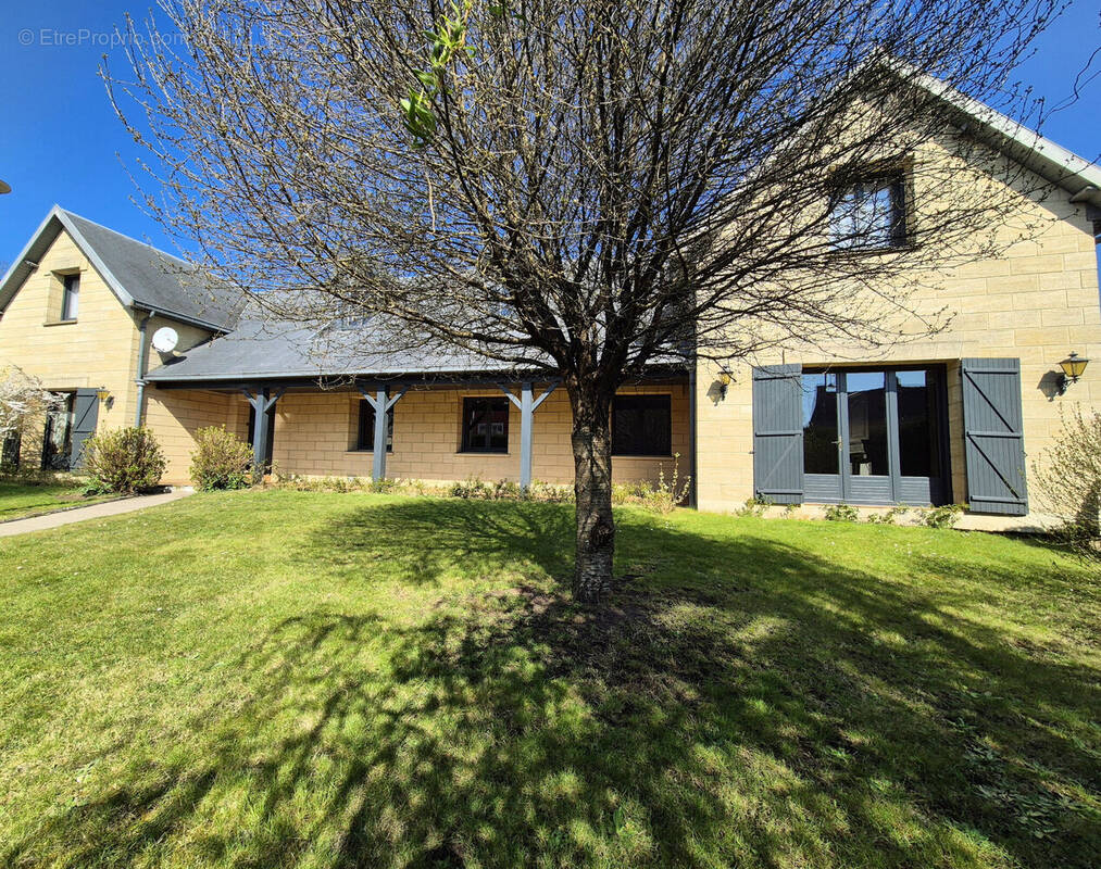 Photo 1 - Maison à ANNEZIN