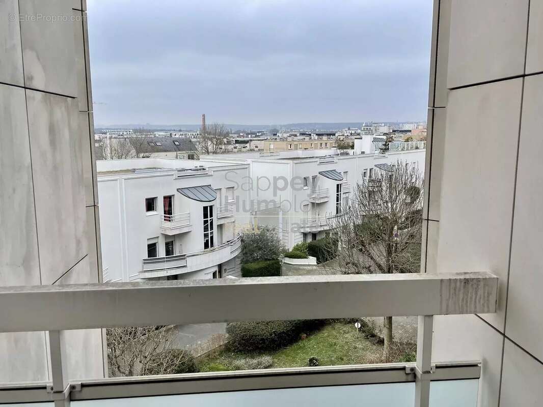 Appartement à SURESNES