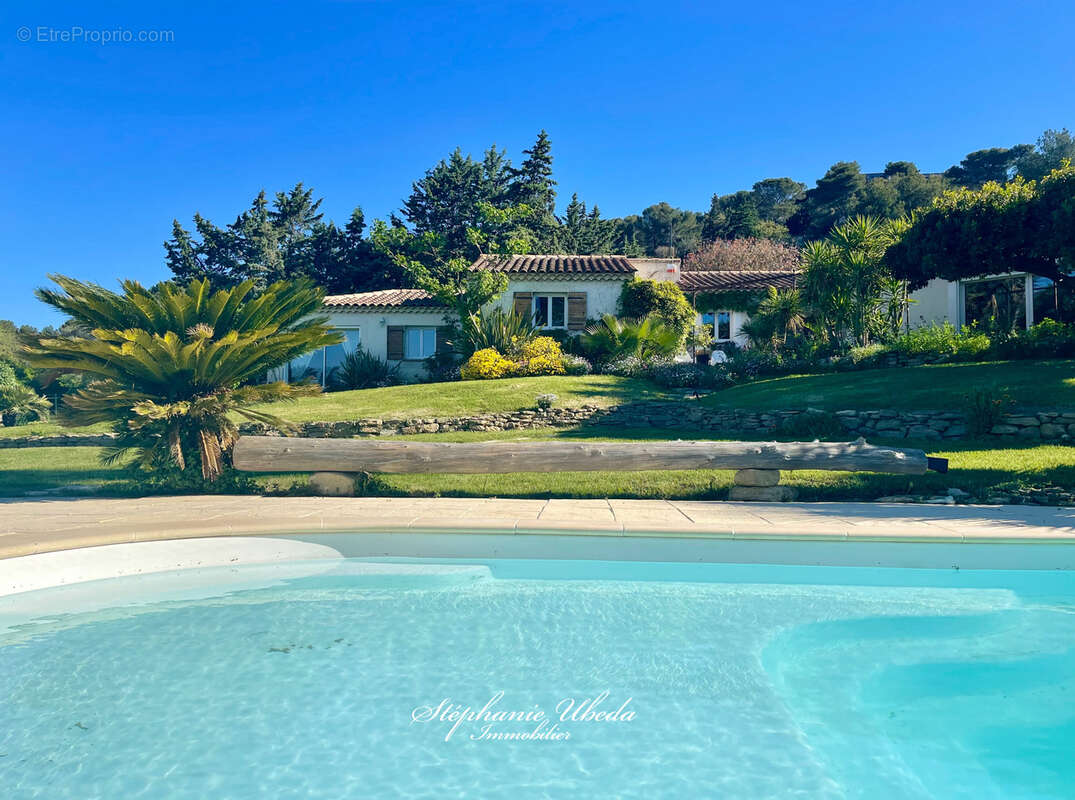 Maison à CORNILLON-CONFOUX