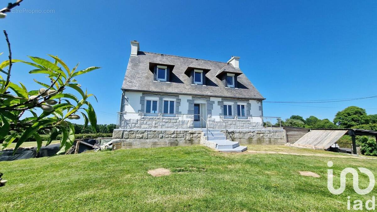 Photo 1 - Maison à PLOUBEZRE
