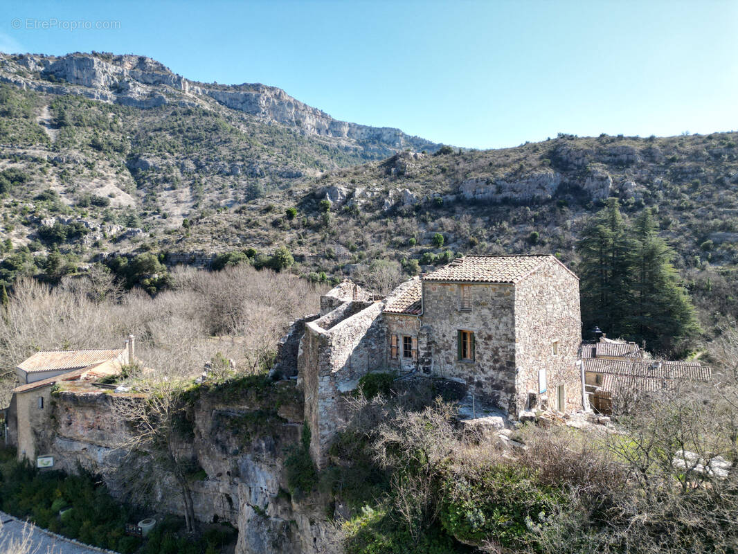 Maison à SAINT-MAURICE-NAVACELLES