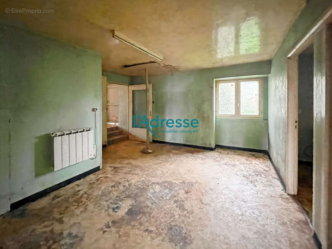 Maison à CHAUDRON-EN-MAUGES