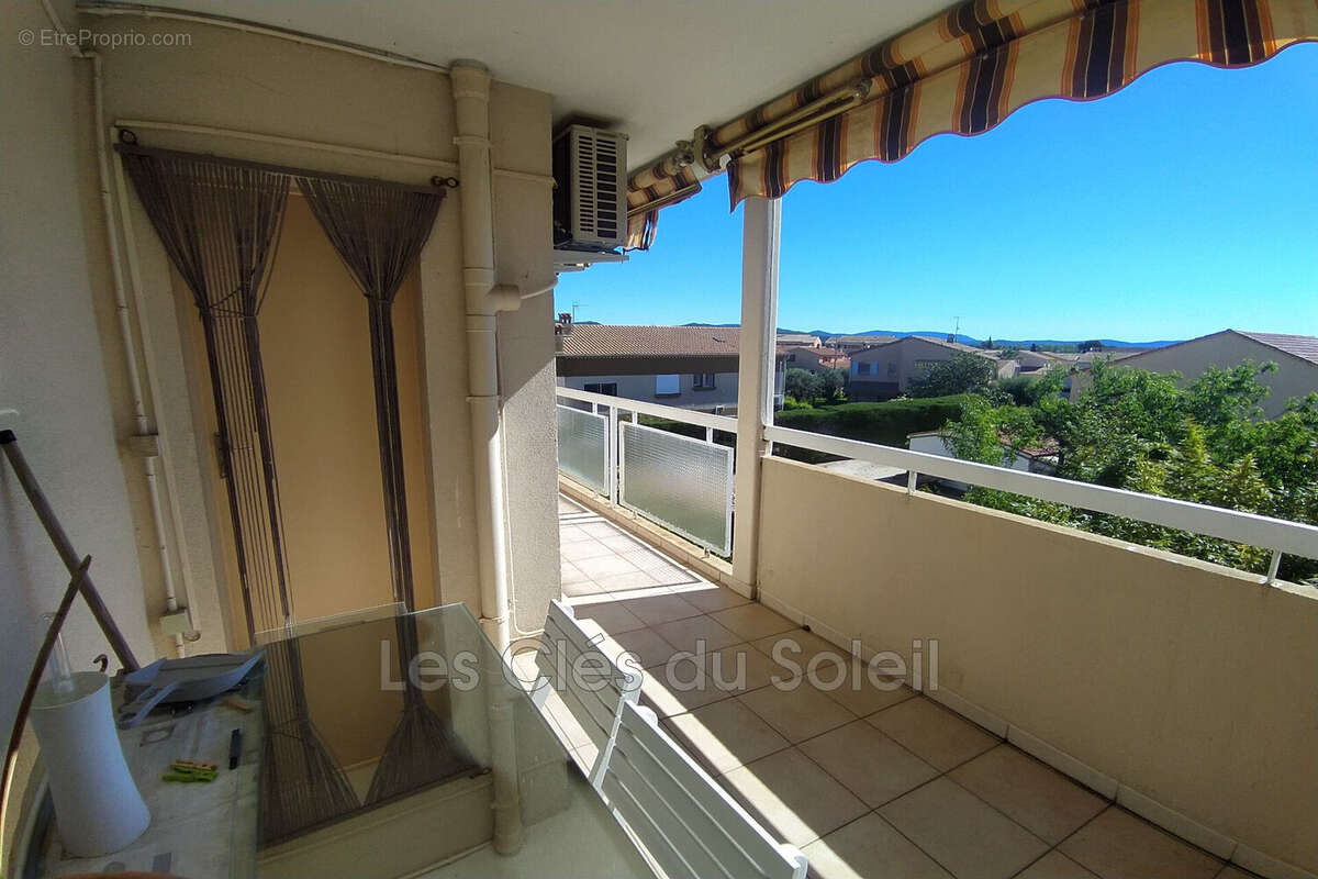 Appartement à HYERES