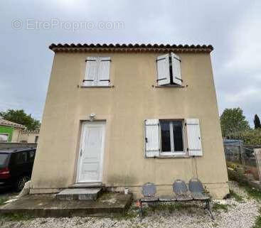Maison à SORGUES