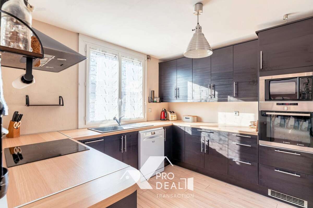Appartement à LYON-8E
