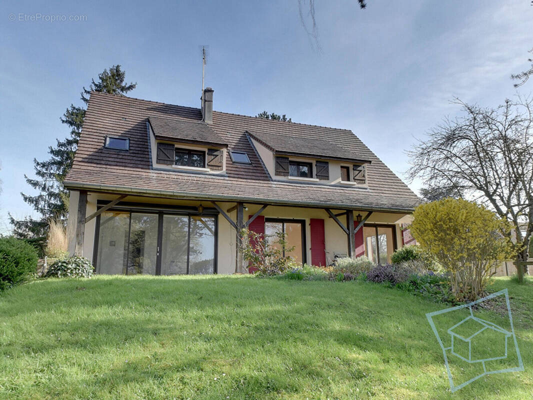 Maison à CHEVREUSE