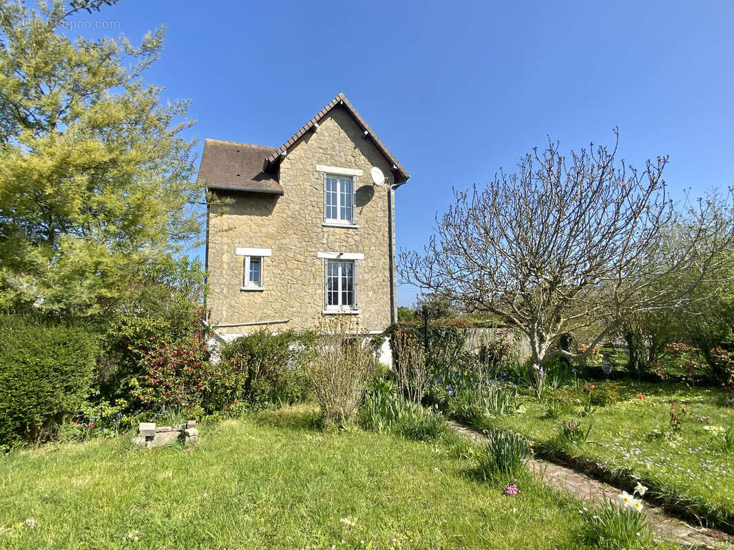 Maison à DIVES-SUR-MER
