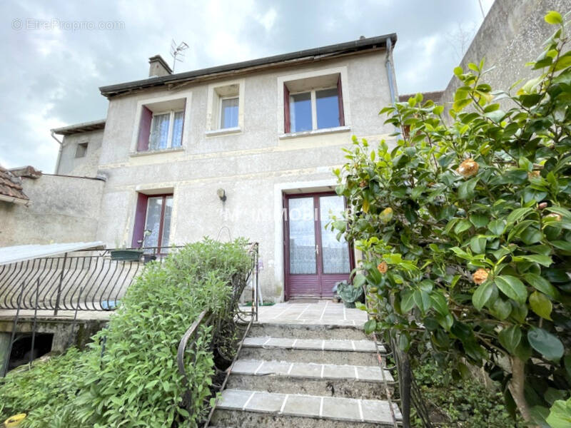 Maison à SAACY-SUR-MARNE