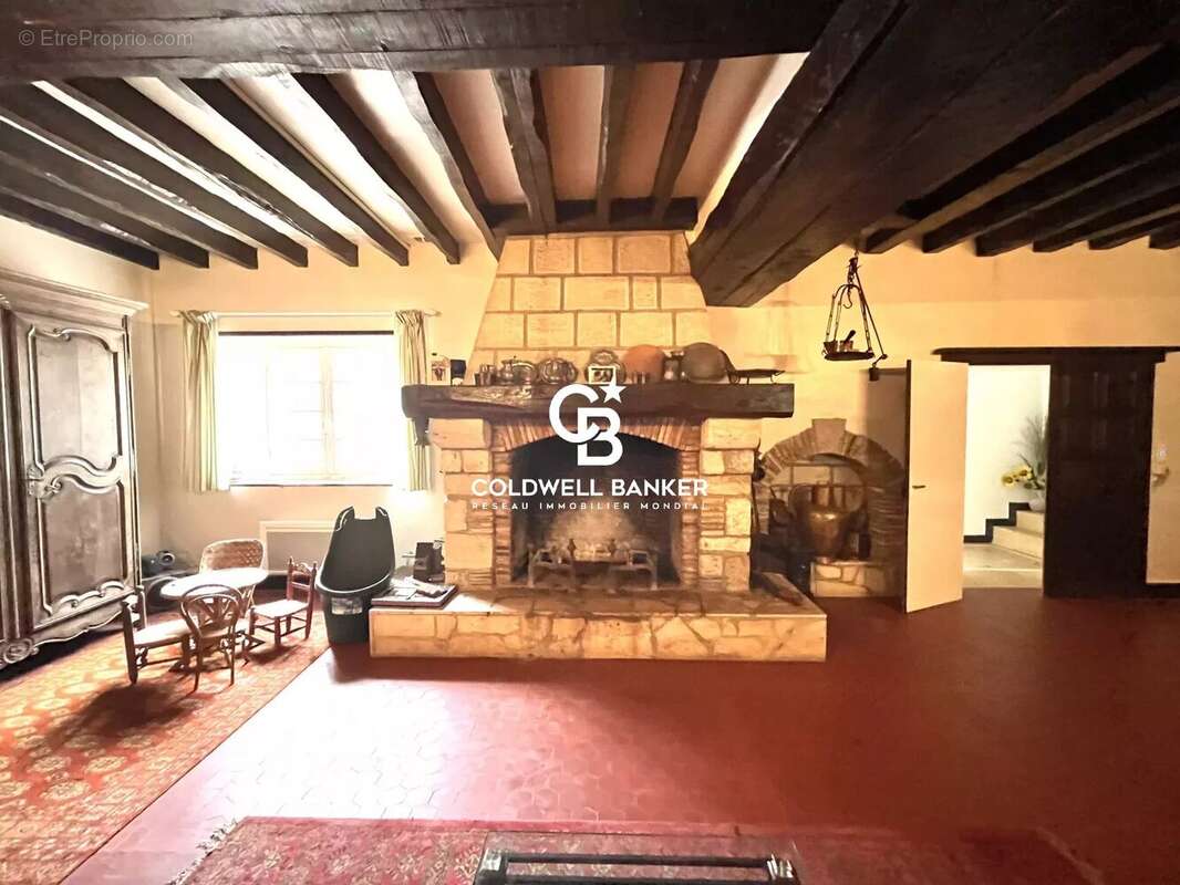 Maison à FERRIERES-EN-GATINAIS