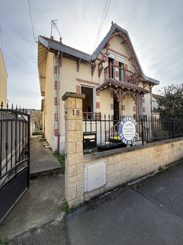 Maison à LE BLANC-MESNIL