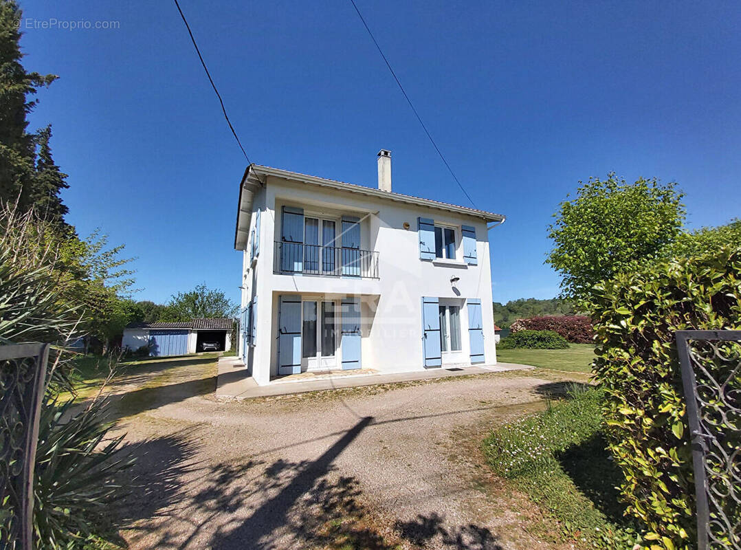 Maison à PORT-SAINTE-FOY-ET-PONCHAPT