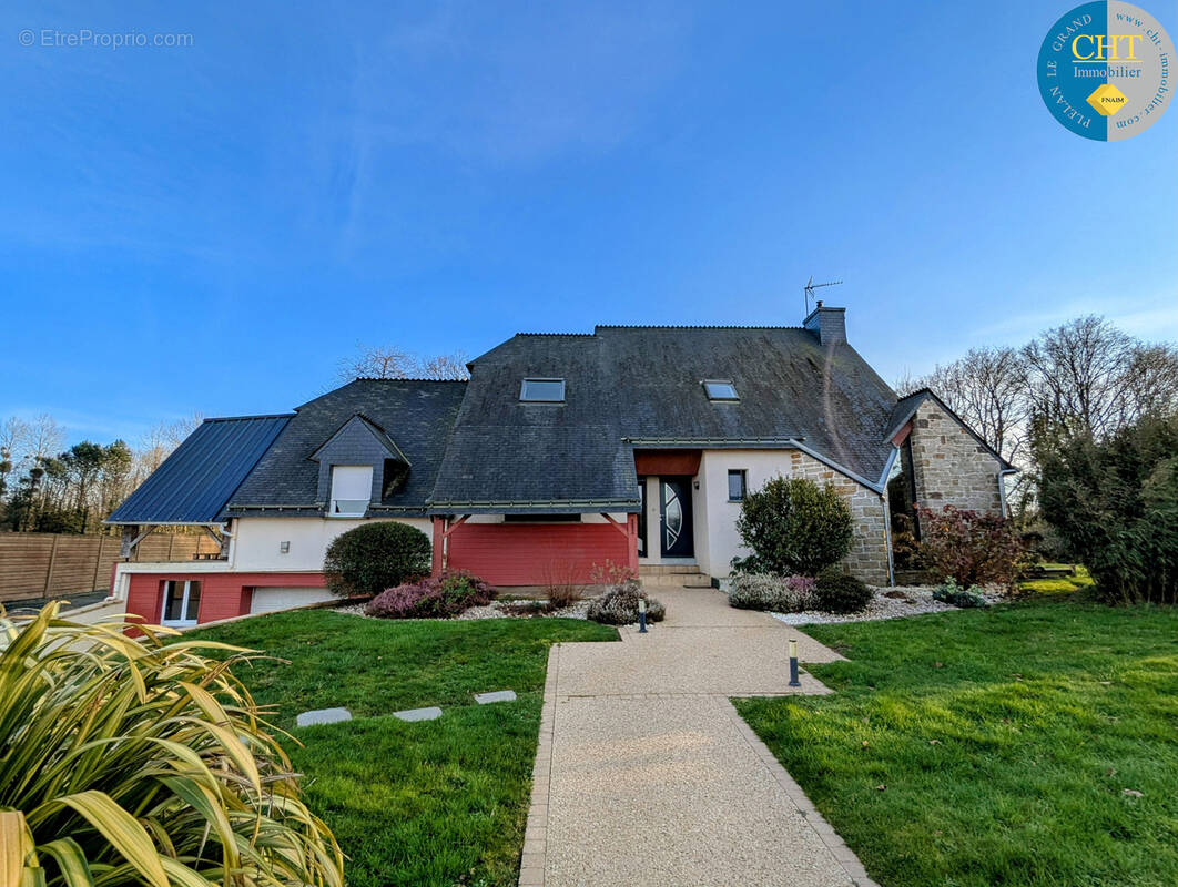Maison à PLOERMEL