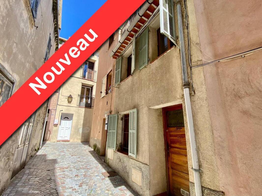   - Maison à SAINT-LAURENT-DU-VAR