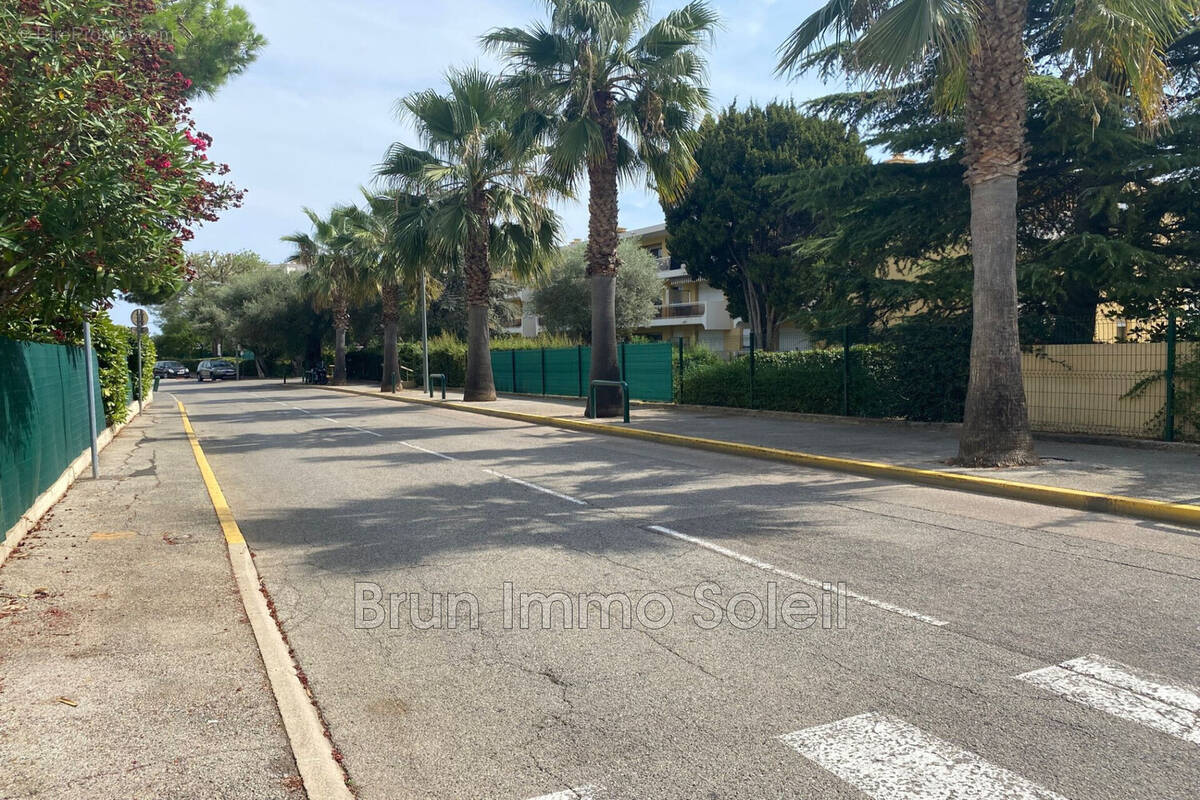 Appartement à VILLENEUVE-LOUBET