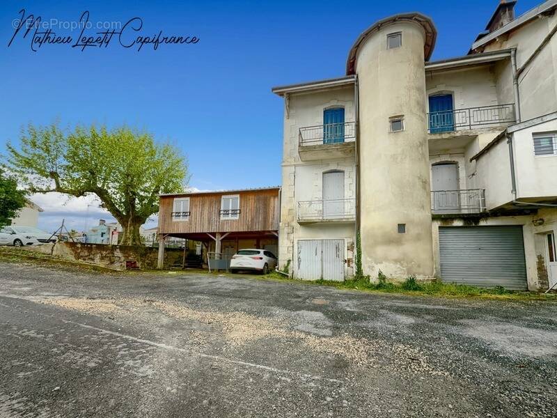 Appartement à COULOUNIEIX-CHAMIERS