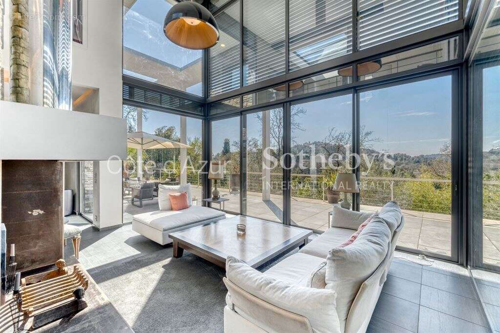 Maison à MOUGINS