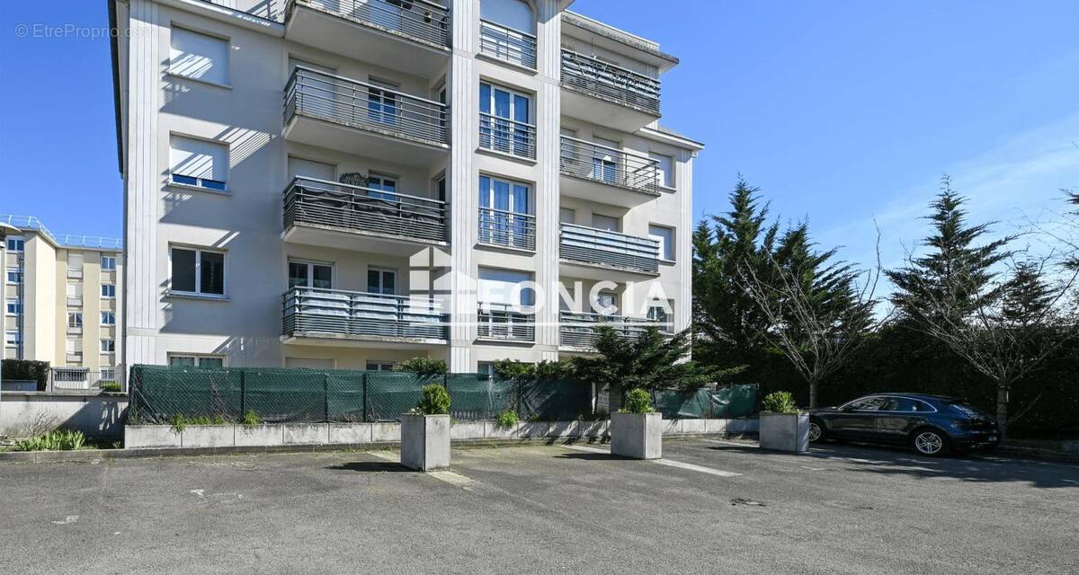Appartement à PONTOISE