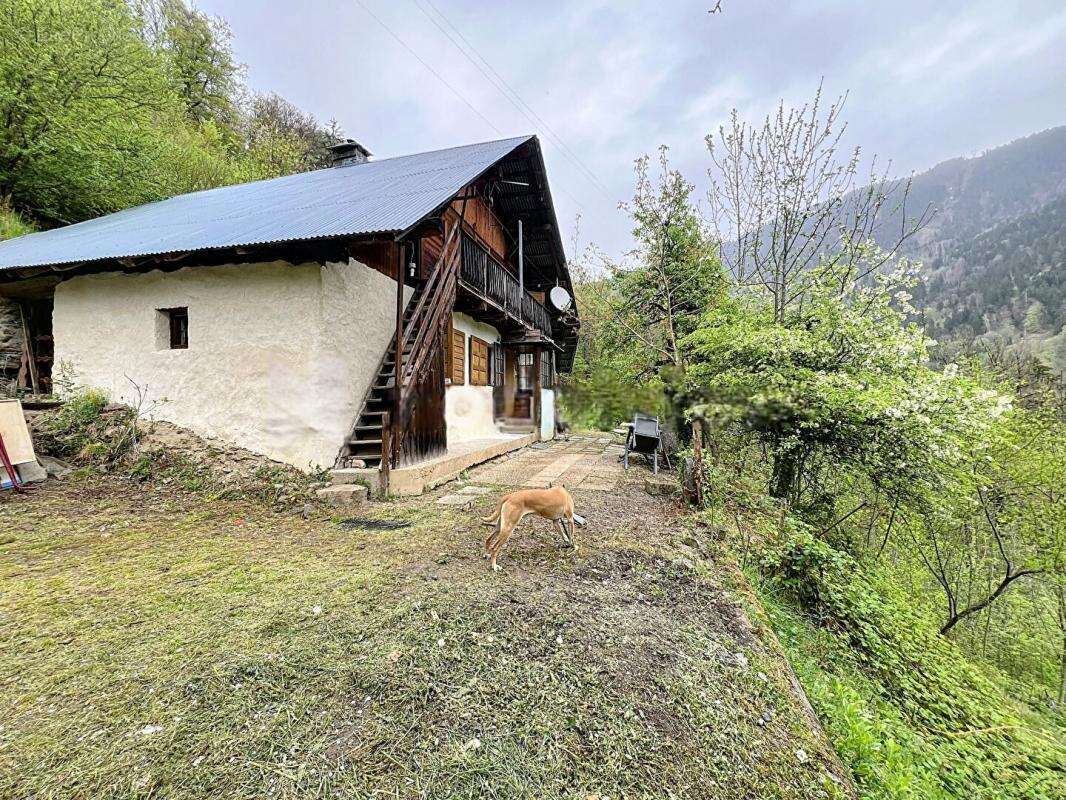 Maison à UGINE