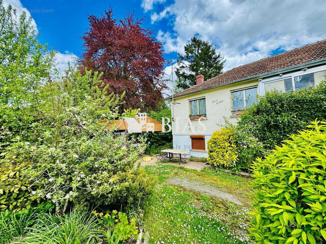 Maison à PONT-L&#039;EVEQUE