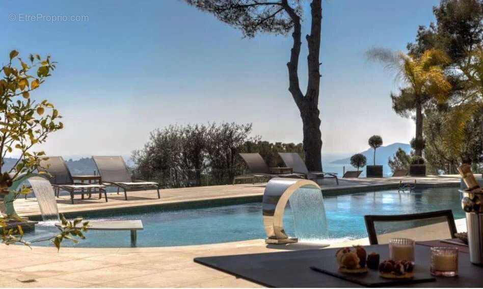 Maison à MOUGINS