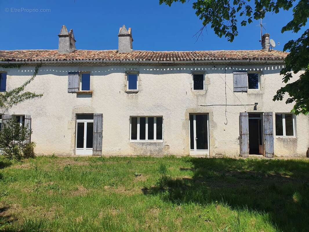 Maison à EYMET