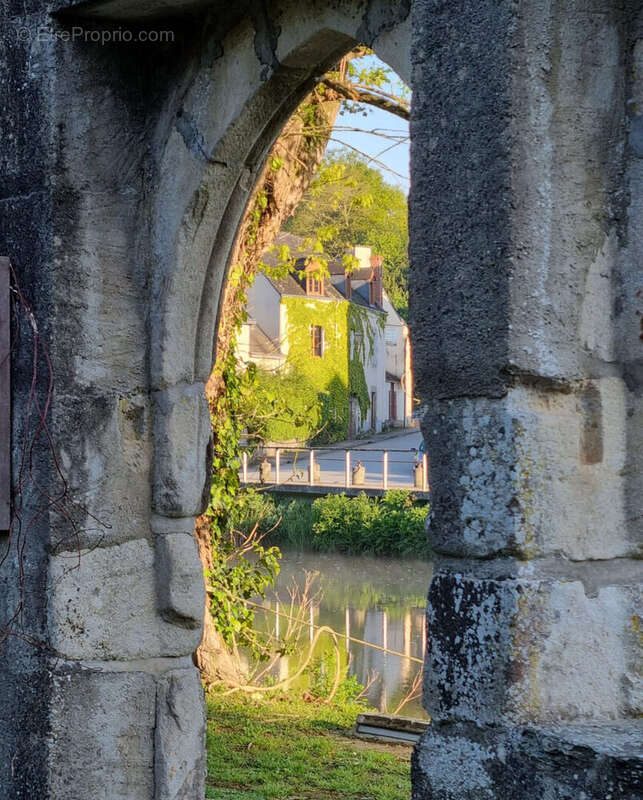 Maison à JOSSELIN