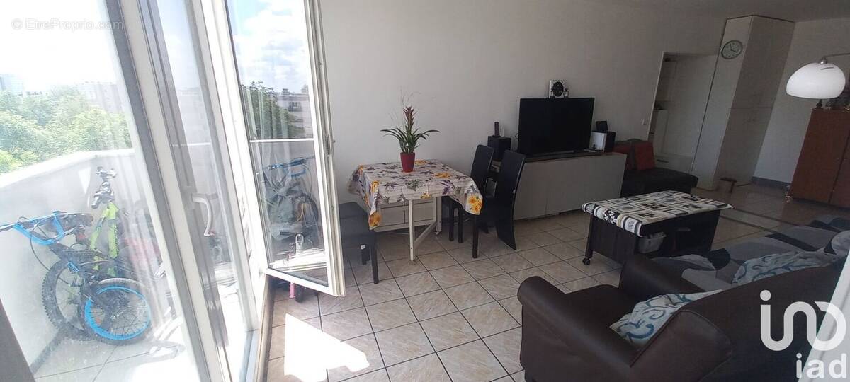 Photo 1 - Appartement à ORLY