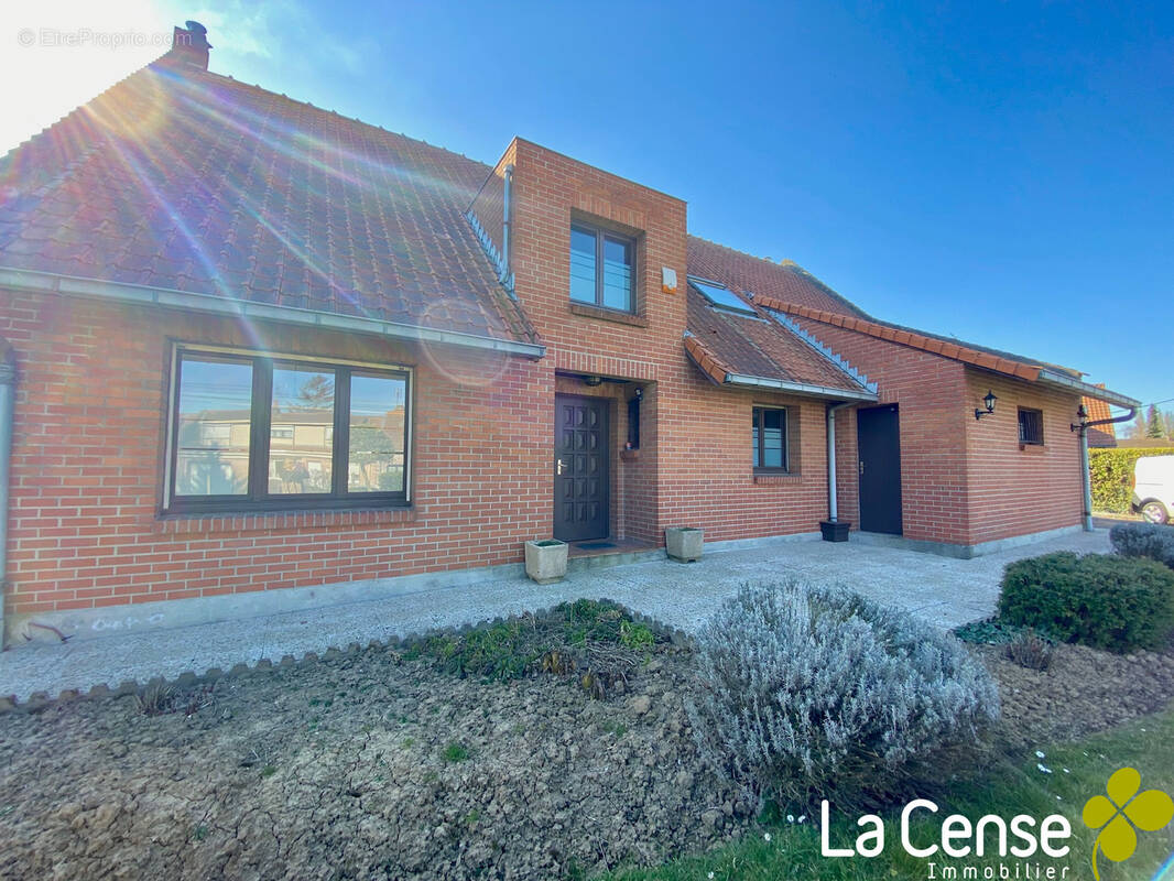 Maison à SAILLY-LEZ-LANNOY