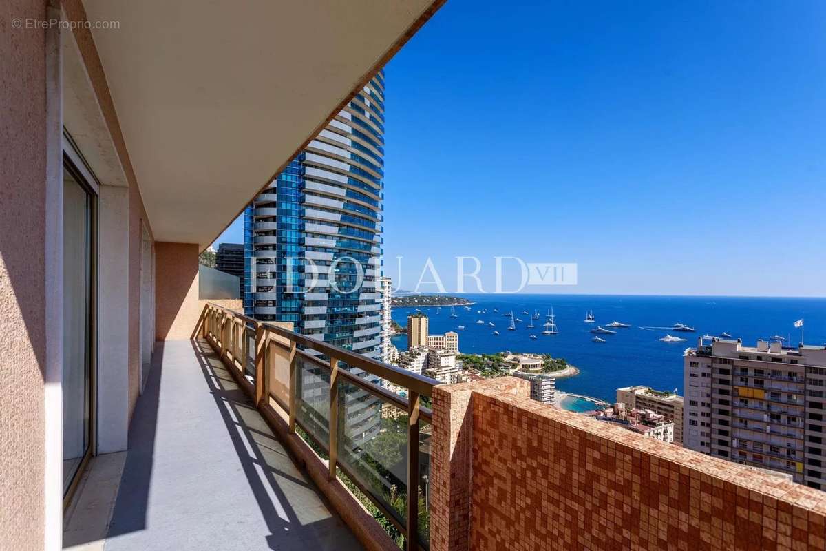 Appartement à BEAUSOLEIL