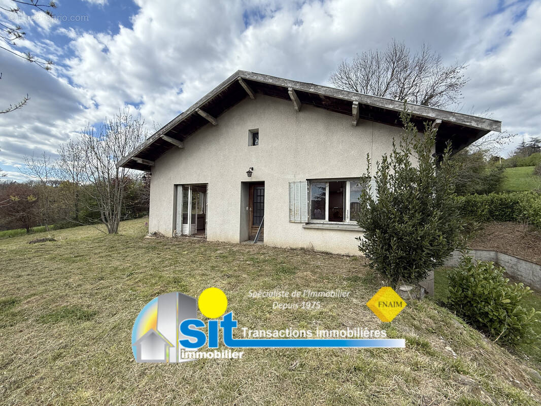 Maison à LES COTES-D&#039;AREY