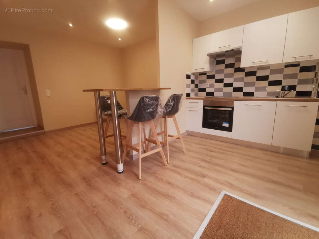 Appartement à LA CHAPELLE-EN-SERVAL