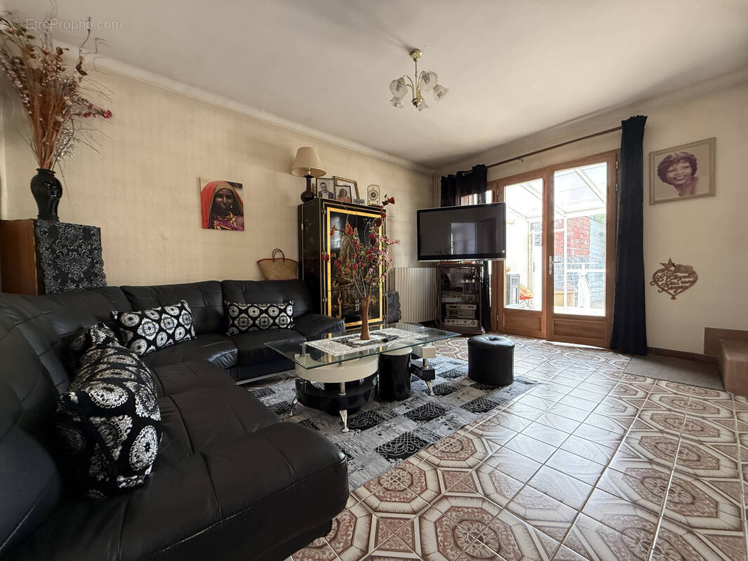 Maison à BOBIGNY