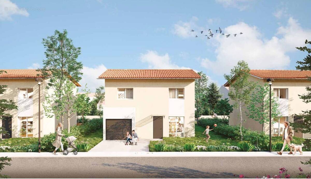 Maison à LA VERPILLIERE