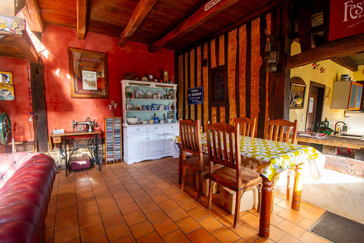 Maison à ISIGNY-LE-BUAT