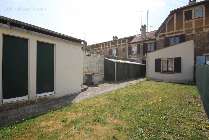 Maison à PONT-SAINTE-MAXENCE