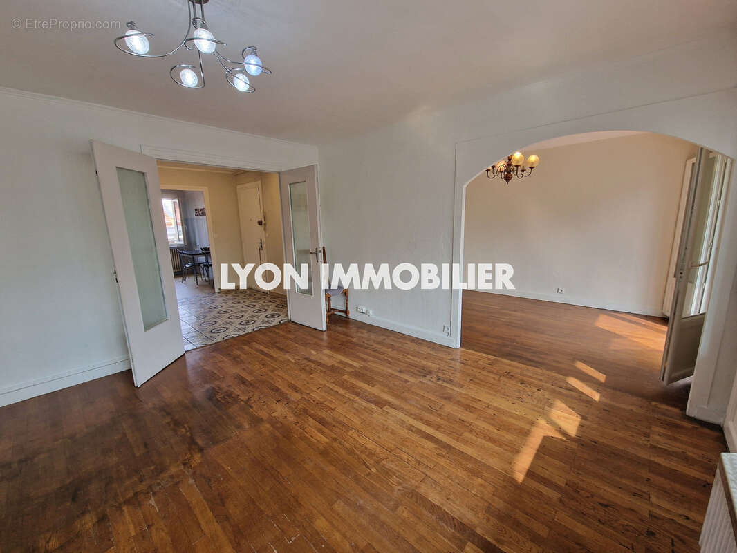 Appartement à LYON-8E