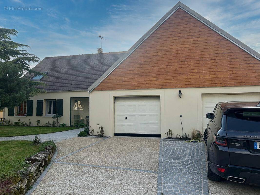 Maison à ROZAY-EN-BRIE