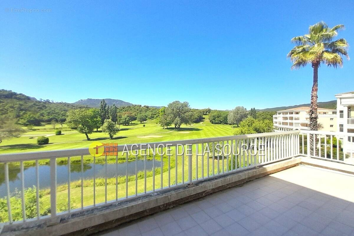 Appartement à MANDELIEU-LA-NAPOULE
