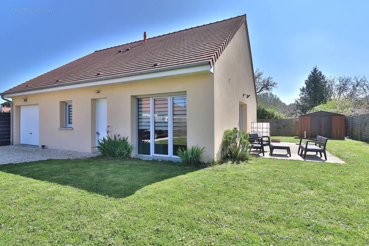 Maison à SAINT-LYE