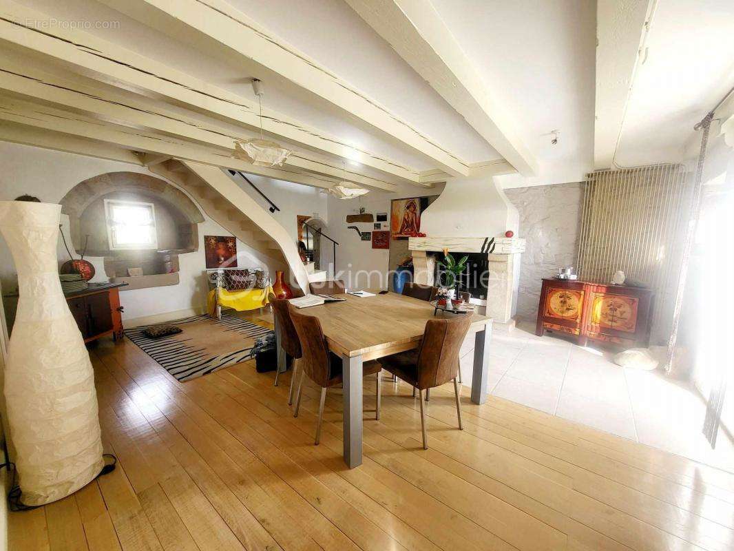 Maison à PRIVAS