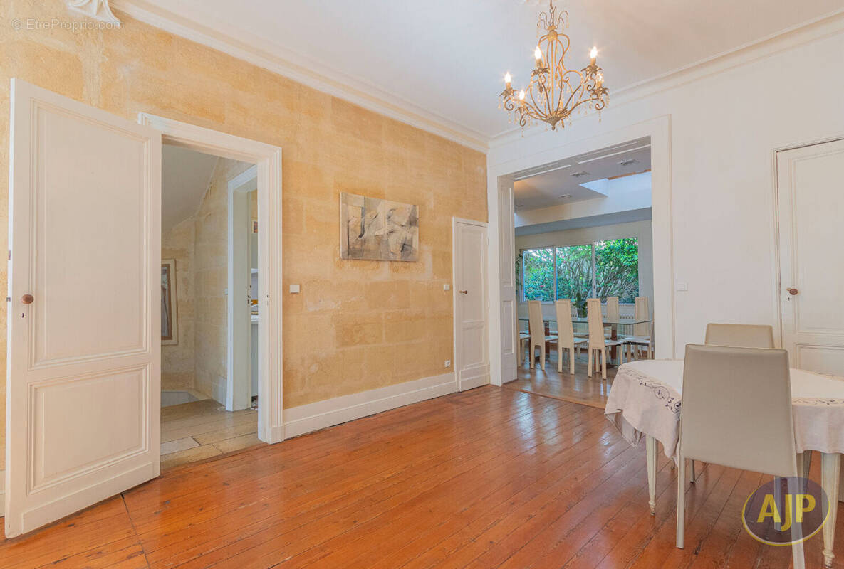 Maison à BORDEAUX