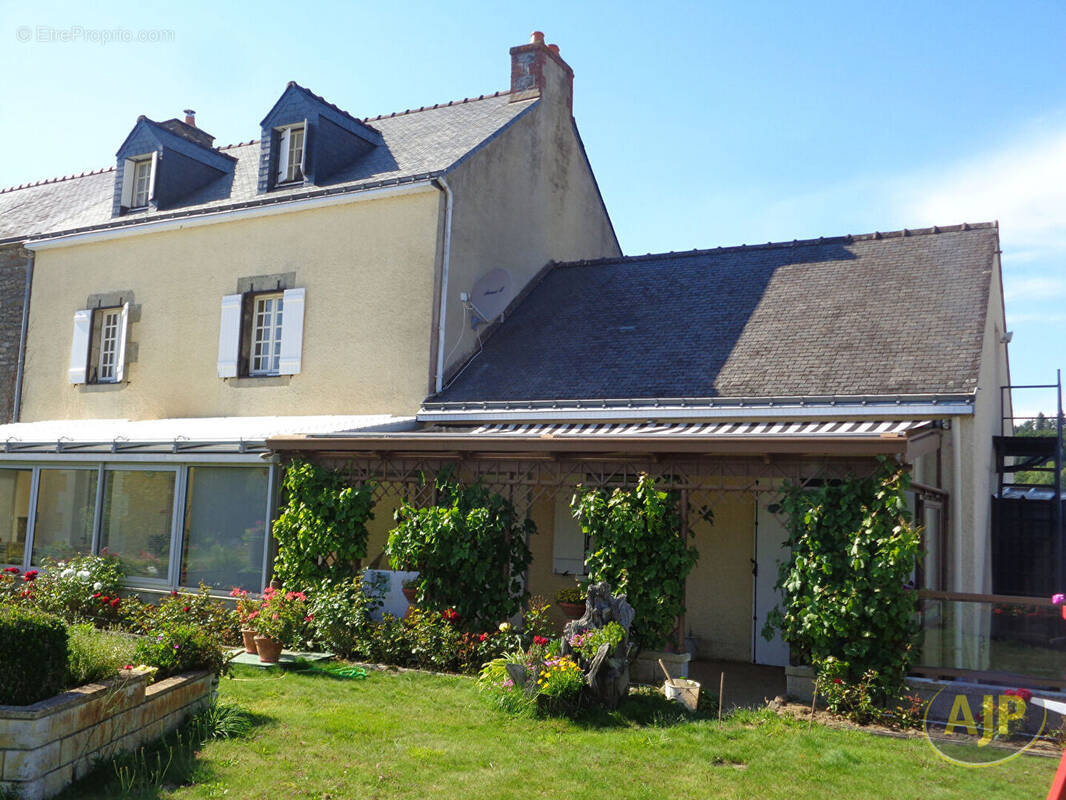 Maison à MALANSAC